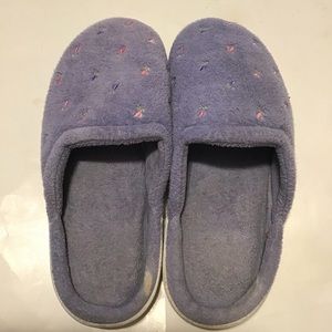 Blue Isotoner slippers sz 7.5-8 used